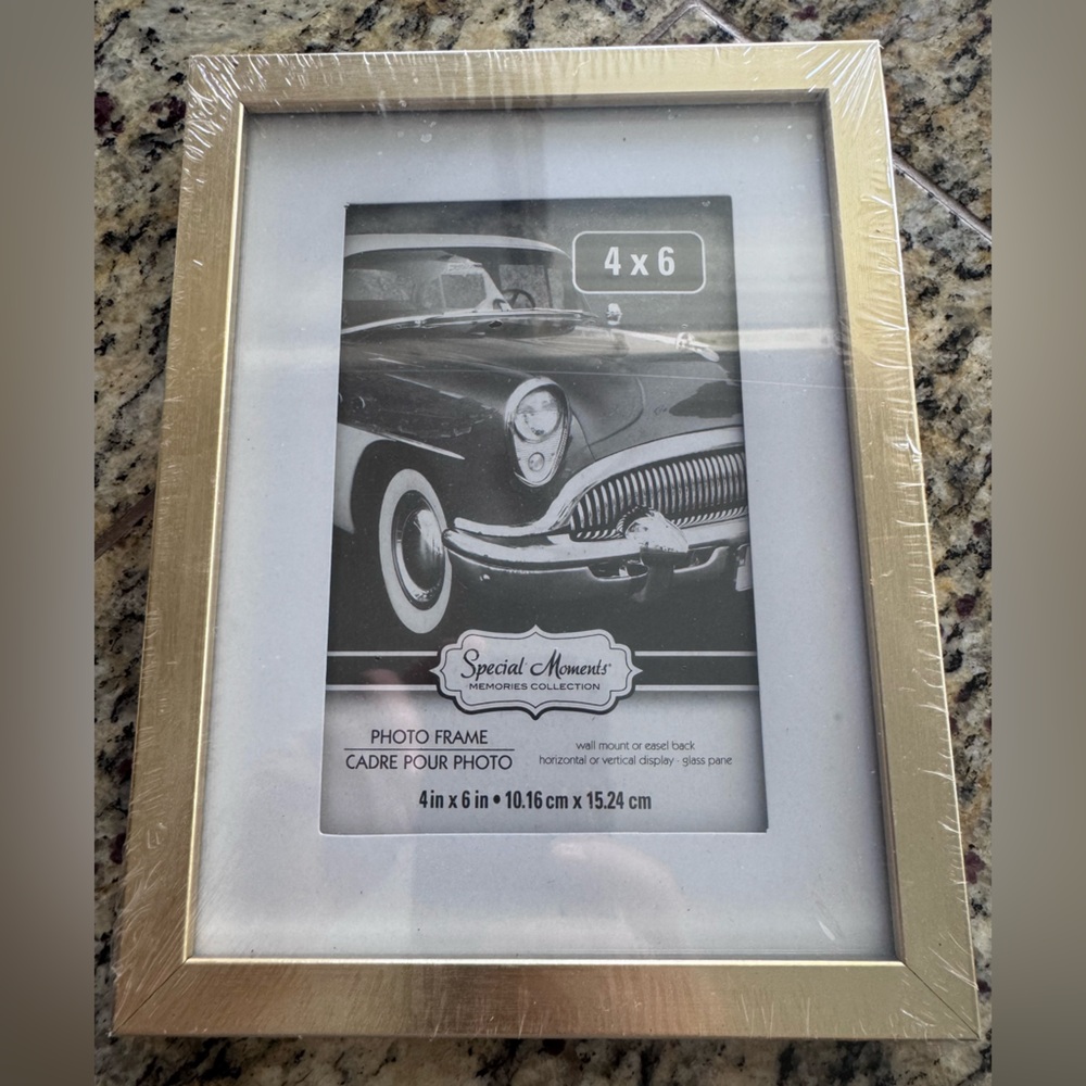 Special Moments Elegant Gold Frame